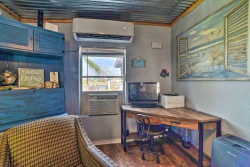 Copano Bay Cottage With Private Dock And Kayaks!