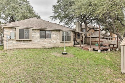 Live Oak Home - 15 Mi To Downtown San Antonio
