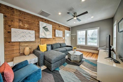 San Antonio Home With Yard - 2 Mi To Downtown!