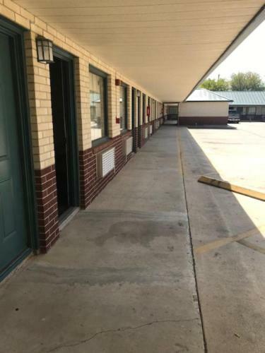 Hotel Country Inn Motel