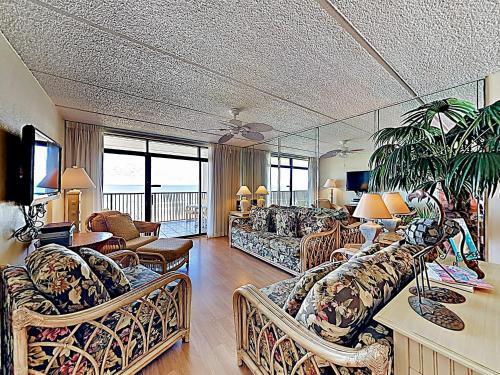 Apartamento New Listing! All-suite Gulf-front Perch With Pools Condo