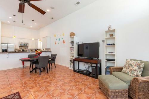 Casa Picasso Mediterranean Style Villa