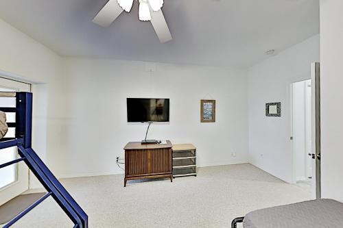 E Acapulco Townhouse Unit #a Townhouse