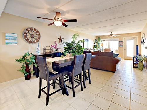 Apartamento 4400 Gulf Blvd Condo Unit 408
