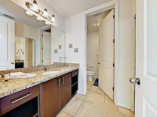 Apartamento New Listing! Modern Beach Condo With Infinity Pool Condo