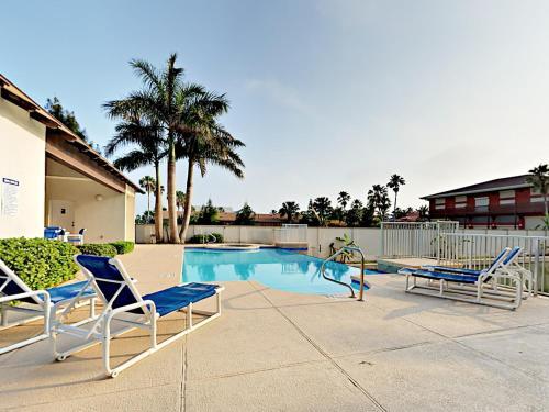 Apartamento New Listing! Modern Beach Condo With Infinity Pool Condo