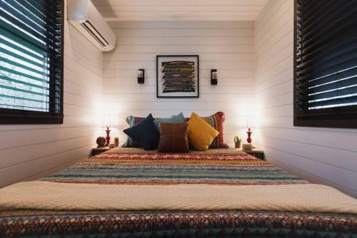 Beautiful New Container Home 12 Min. To Magnolia