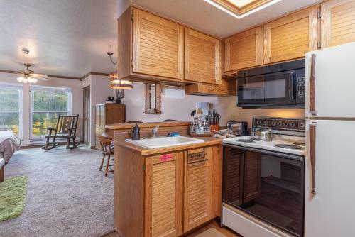 Apartamento Condo 142 Wifi Community Pool Jacuzzi Lounge Fireplace Laundry