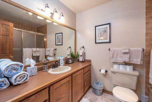 Apartamento Condo 142 Wifi Community Pool Jacuzzi Lounge Fireplace Laundry