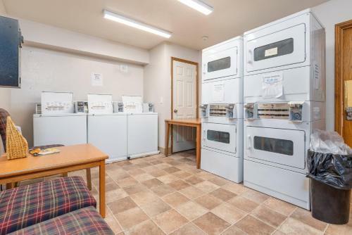 Apartamento Condo 142 Wifi Community Pool Jacuzzi Lounge Fireplace Laundry