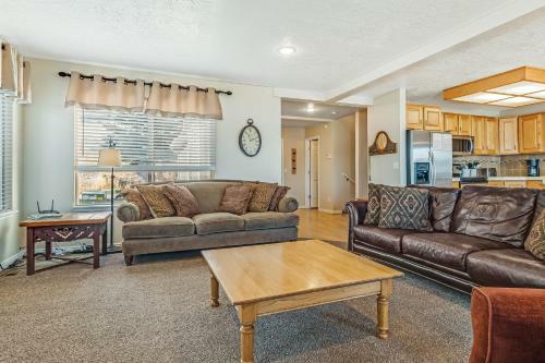Harbor Village Retreat