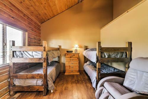 Kanab Cabin With Hot Tub, Fire Pit And Panoramic Views!