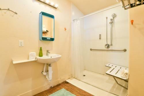 Hotel West 1 - Kokopelli West Studio. Downtown Location