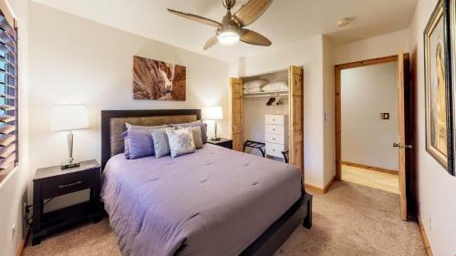 Portal View ~ Cottonwoods 401