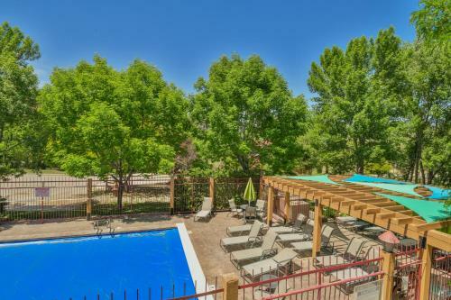 Hotel Gonzo Inn Unit 213 - Downtown Moab Unit Sleeps 2