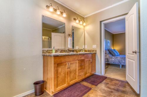 4 Bed 2 Bath Vacation Home In Arches National Park