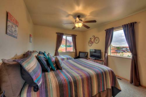 Sg2 -15 Minutes From Arches Park - Wrap-around Deck With Views!