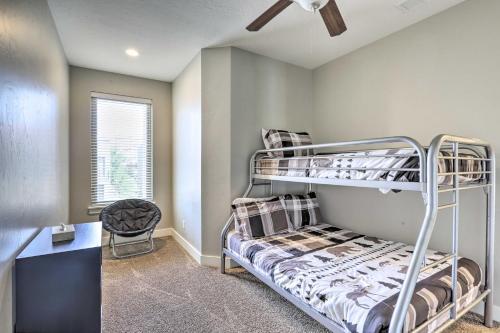 Luxury Downtown Moab Townhome With Pool Access!