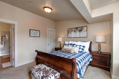 Luge Lane Luxury 5452