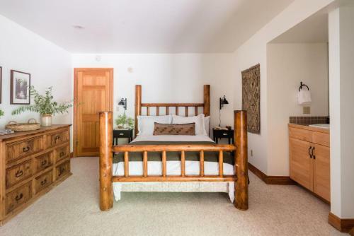 Nightstar - Charming Rustic Cabin W Large Balcony & Sauna