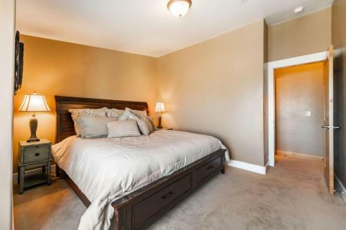 Ski Haven Elegant Spacious Townhome W Private Hot Tub