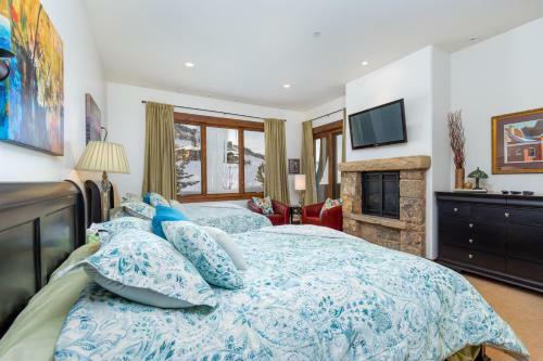 Juniper Landing #108 @ Canyons Village (Townhome)