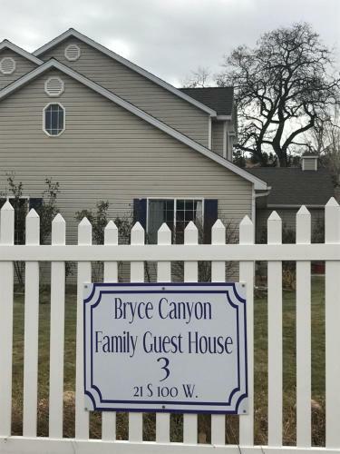 Private 2-story Home 10 Miles To Bryce Canyon