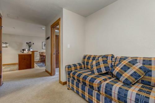 Powderhorn Lodge 411: Mountain Majesty Suite