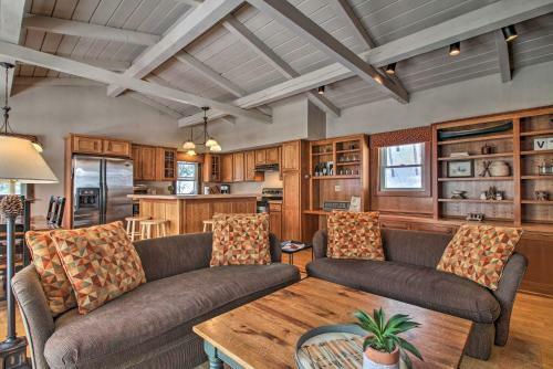 Ludlow Home - Walk To Okemo Mountain Resort!