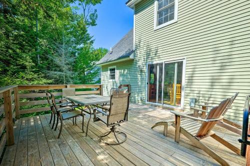 West Dover Home With Deck, Grill And Ev Outlet