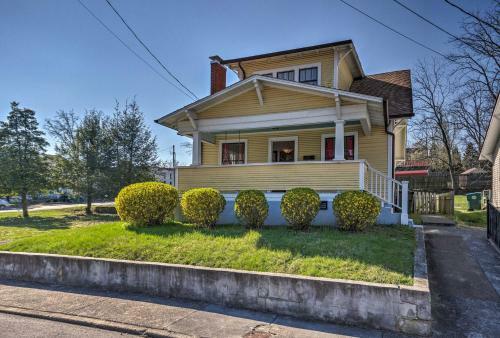 Historic Home 8 Mi To Bristol Motor Speedway