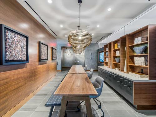 Apartamento Bluebird Suites At Reston Town Center