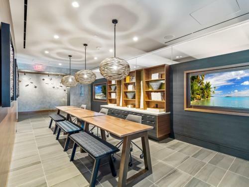 Apartamento Bluebird Suites At Reston Town Center