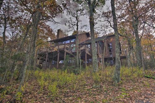 Spacious Wintergreen Home - Half Mile To Slopes!