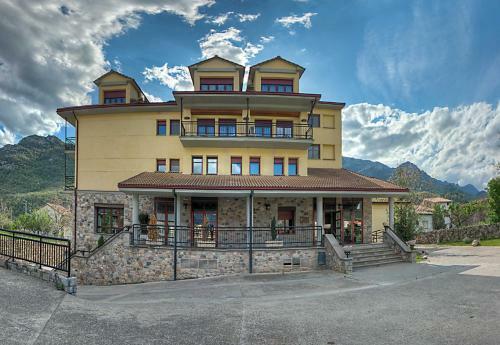Hotel Cotiella