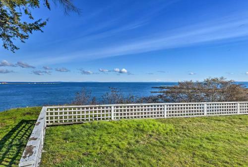 Port Angeles Colonial Home With Waterfront Views!