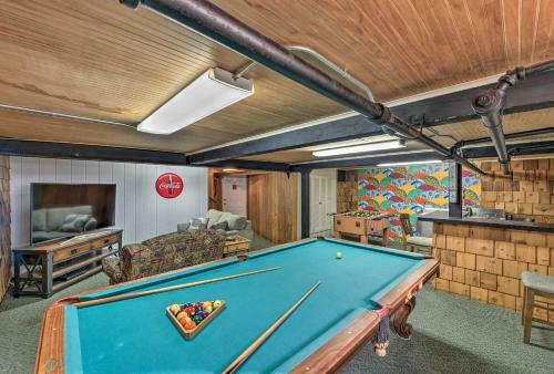 Port Angeles Colonial Home With Waterfront Views!