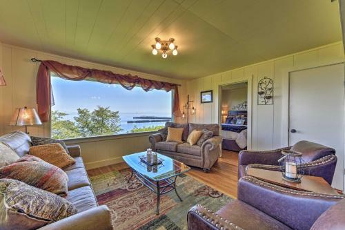 Waterfront Home 6.5 Mi To Olympic National Park
