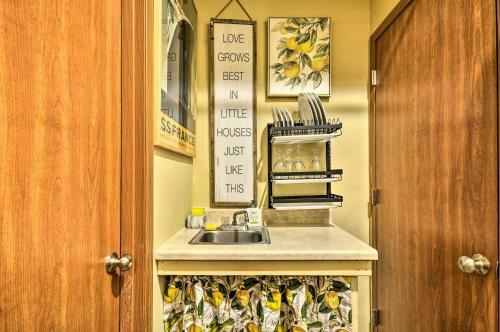 Apartamento Inviting Studio With Patio - 15 Mi To Portland!