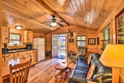 Anchors Away Cabin Hideaway With Fire Pit!