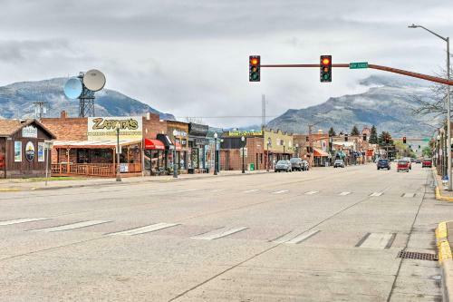 Cody Home 10 Min From Buffalo Bill Center!