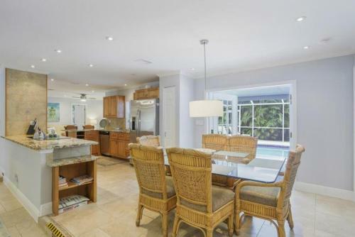 Sand Hill St. 318 Marco Island Vacation Rental