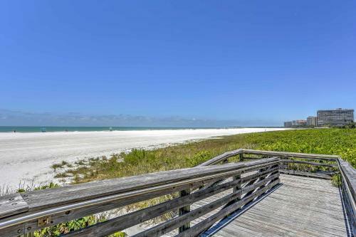 Apartamento Marco Island Condo With Patio Steps To Beach Access