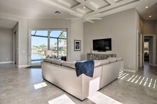 Canalfront Home - Walk 2 Blocks To Tigertail Beach