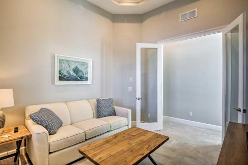 Canalfront Home - Walk 2 Blocks To Tigertail Beach