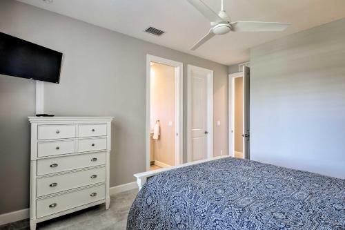 Canalfront Home - Walk 2 Blocks To Tigertail Beach