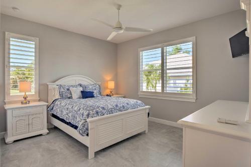 Canalfront Home - Walk 2 Blocks To Tigertail Beach