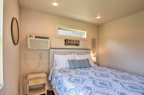 Resort Cabin With Nearby Pool And Lake Access!