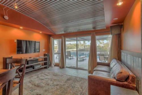 The House On The Blue Shore By Pristine Properties