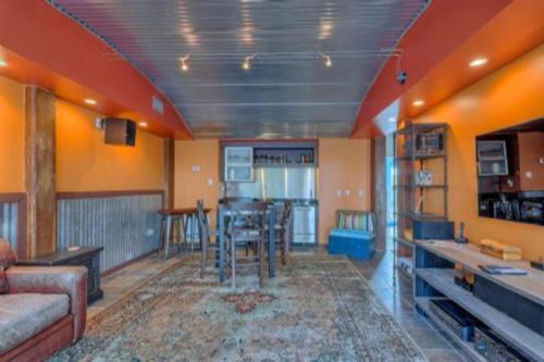 The House On The Blue Shore By Pristine Properties